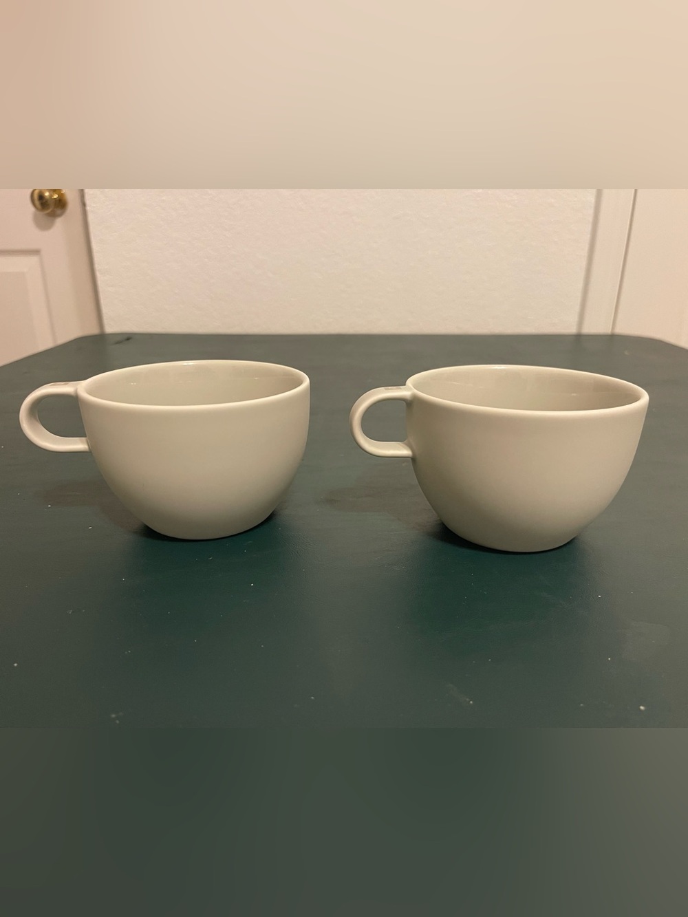 BNWOT Set of 2 Big Game Barista “Nespresso” Cappuccino mugs